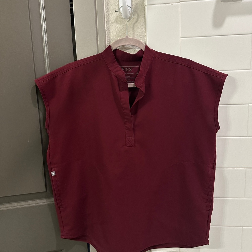 Figs Women's Burgundy Top XS Raefela